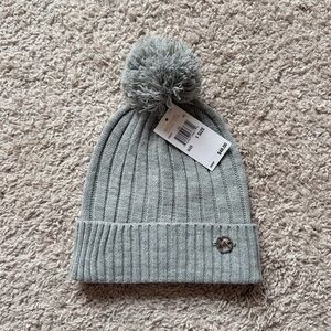 NWT MICHAEL Michael Kors Gray Knit Pom-Pom Beanie